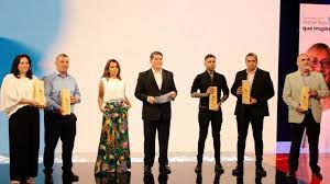 Docentes que Inspiran: Los 6 docentes más inspiradores del país