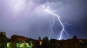 Alerta amarilla y naranja en 11 provincias por tormentas