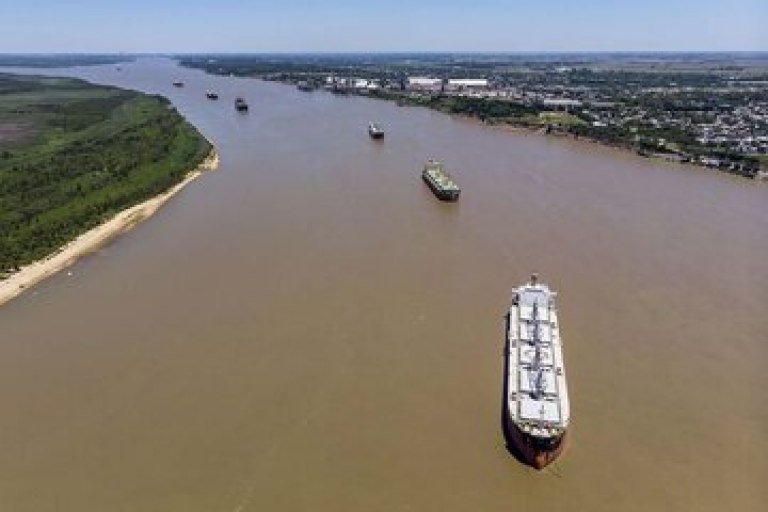 Argentina y Paraguay avanzan hacia la definición de mejoras para la navegabilidad en la  Hidrovía Paraguay – Paraná