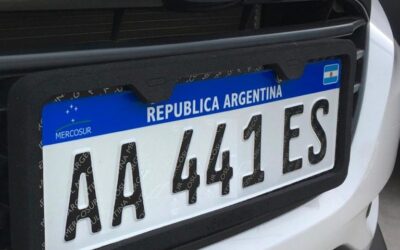 El Gobierno autorizó a usar patentes de papel ante la falta de insumos para chapas