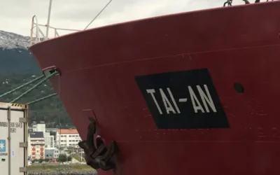 Renunciaron dos funcionarios más por el caso del buque Tai An y la pesca ilegal de merluza negra