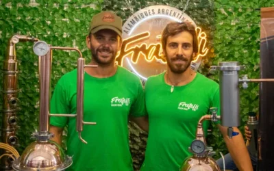 Son hermanos y crearon una empresa para darle un nuevo destino a los productos agrícolas: cuánto cuesta y cómo funciona un alambique