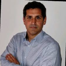 Financiero mata Fundamental