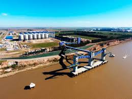 Sale el primer embarque de trigo argentino a China y se inaugura un nuevo flujo comercial