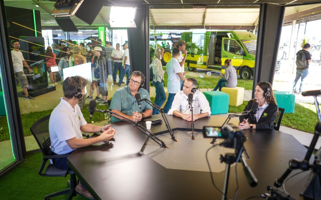 John Deere amplifica la experiencia Expoagro con su espacio de streaming y un auditorio propio