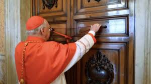 Sellaron la habitación del papa Francisco en el Vaticano tras el rito de constatación de su muerte