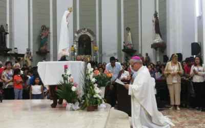 Hoy la Iglesia Católica celebra a Nuestra Señora de Fátima