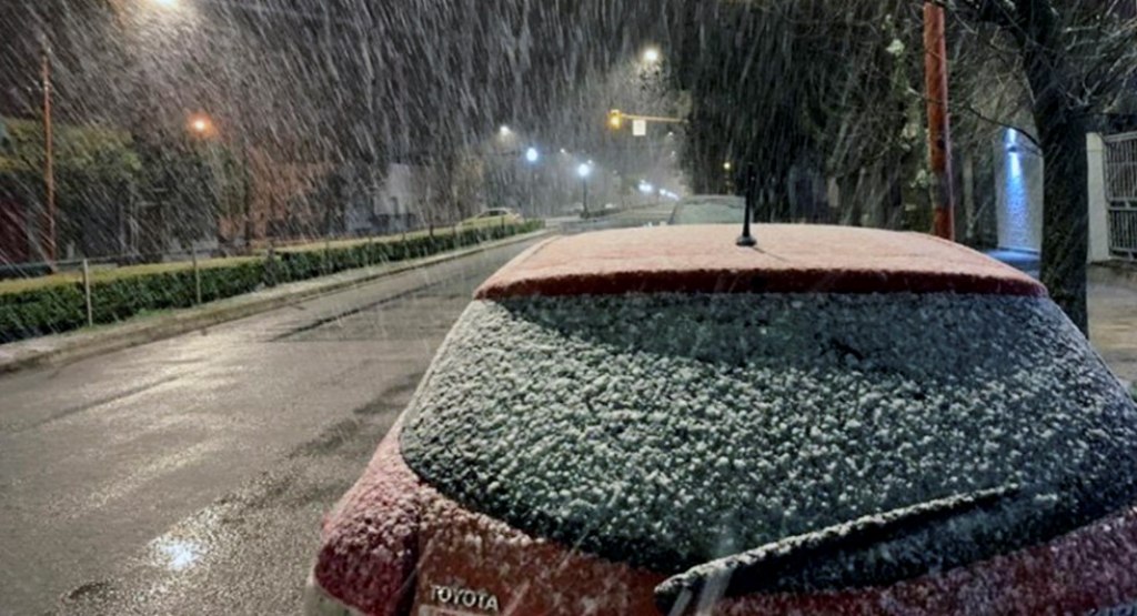Nieve en Buenos Aires este domingo: en qué localidades se esperan nevadas