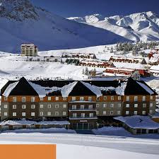 Por la falta de nieve, centros de esquí de Mendoza y Chile buscan alternativas para no perder visitantes