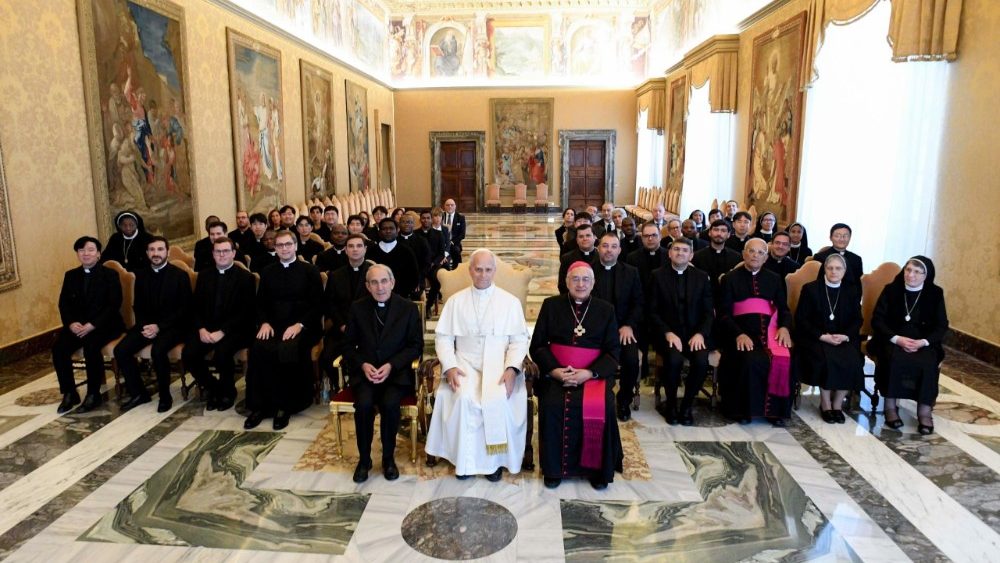 El Papa: Escuchémonos unos a otros para distinguir los signos de los tiempos