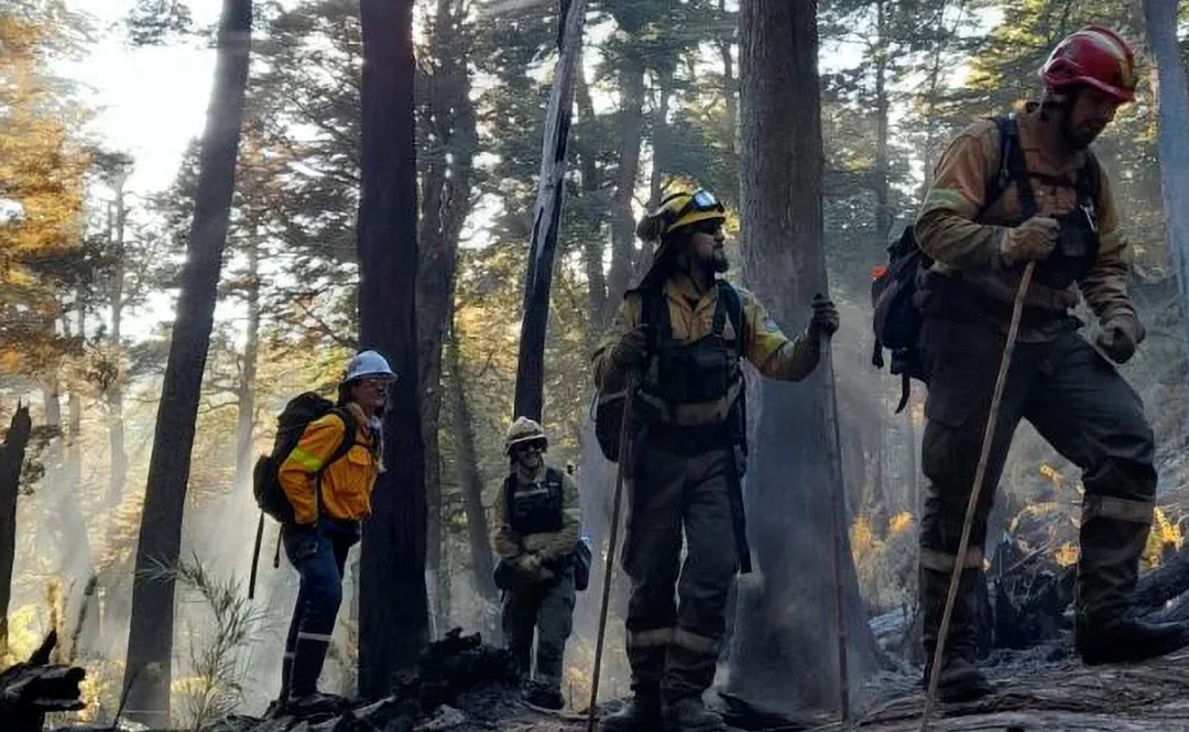 El incendio en Epuyén arrasó más de 200 hectáreas