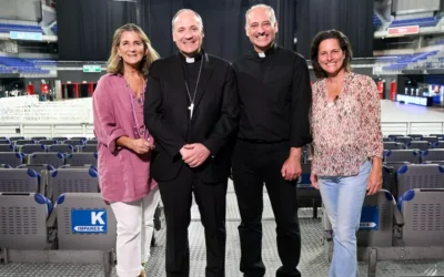 Miles de personas se preparan para llenar el Movistar Arena en el ‘LLAMADOS – Unidos hacia el 2033’ en Madrid