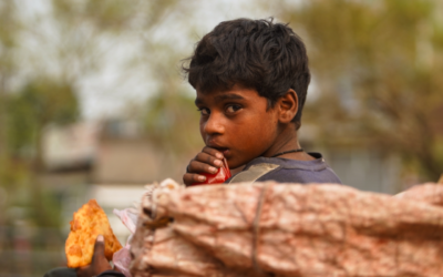 ¿Servir a los pobres? Te damos 5 razones para hacerlo