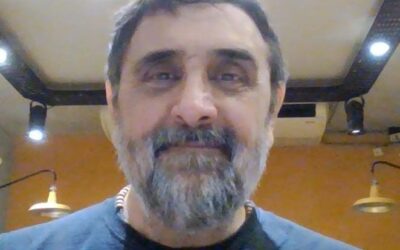 En cuanto a Espondilitis Anquilosante (EA), el caso de  Dan Reynolds