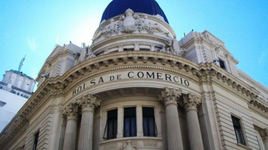 Mercados de granos local: predominio de negocios por maíz y aumento de contratos de soja