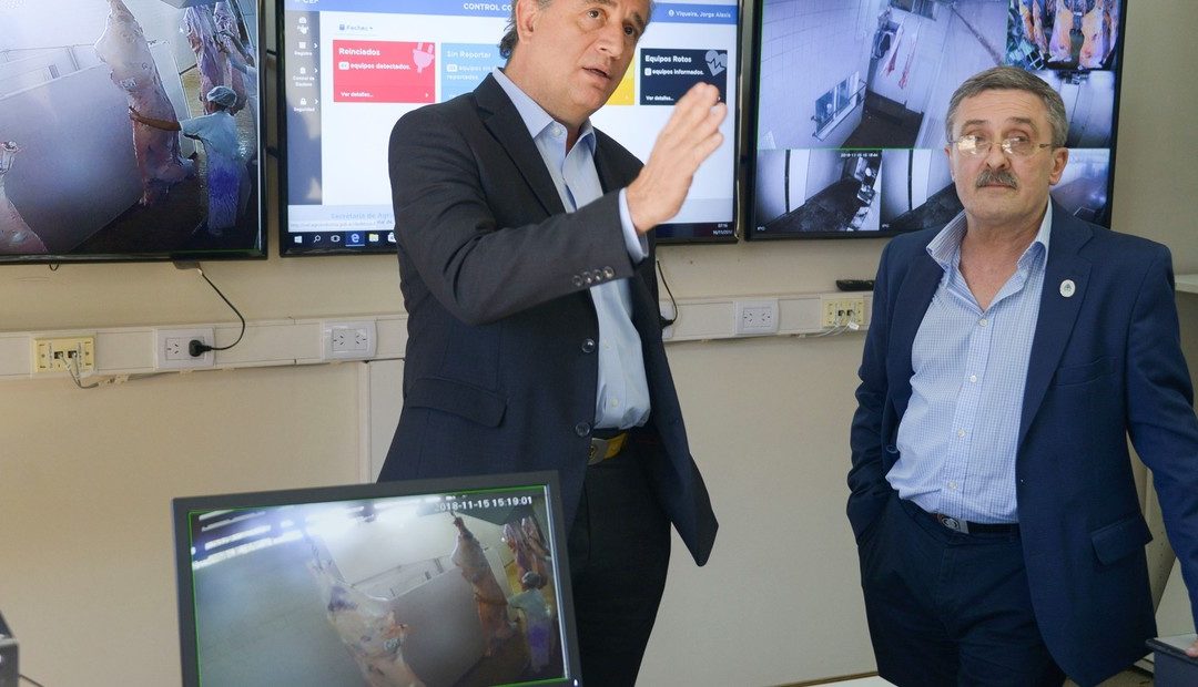 Agroindustria presentó el centro de monitoreo de los controladores electrónicos de faena (CEF)