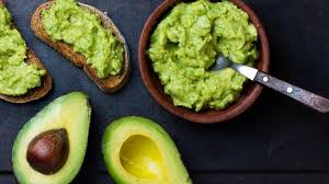 Palta, la fruta que influencia en las comidas de los argentinos