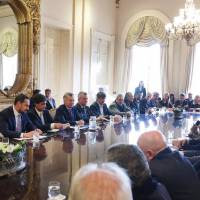 Macri y Etchevehere encabezaron una nueva reunión de la Mesa de Ganados y Carnes