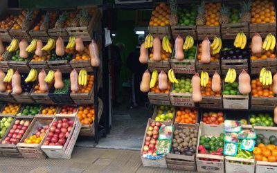 Abril recargado: el consumidor pagó hasta 14 veces más de lo que percibe el productor en el campo