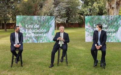 Con referencia a los «agrotóxicos», Alberto Fernández promulgó la Ley de Educación Ambiental Integral