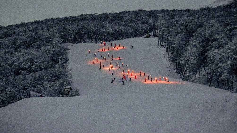 Emotivo lanzamiento de temporada invernal en  Cerro Castor