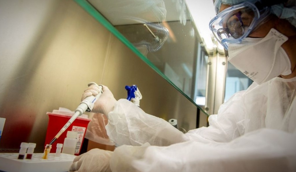 Analizan un segundo caso sospechoso de viruela del mono en el país