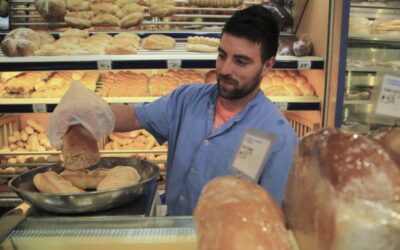 Advierten que más de un cuarto del precio del pan, la carne y la leche son impuestos