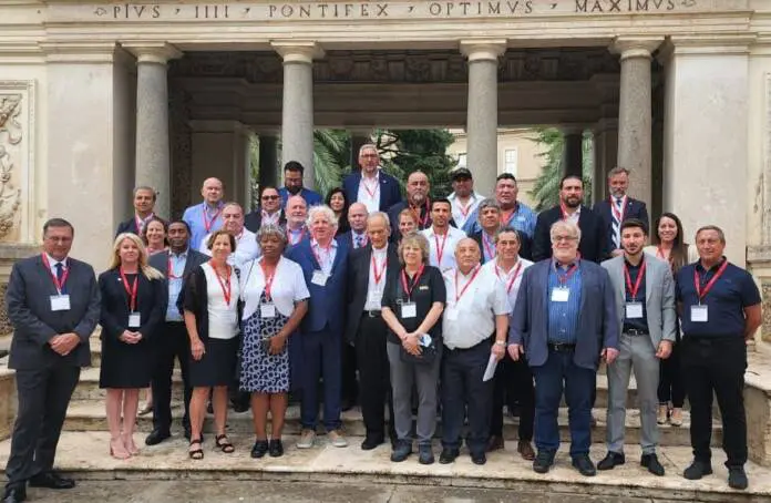 El Papa Francisco recibió a sindicatos del transporte nucleados en la CATT y la ITF