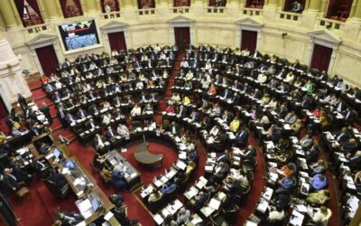 En qué consiste el proyecto de Ley Hojarasca: las claves del intento por eliminar 70 leyes