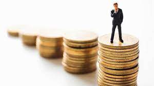 ¿Cómo invertir dólares en el exterior y recibir una renta inmediata?