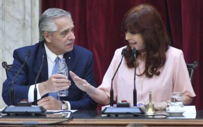 «No da para reírse»: Fernández rindió examen sentado junto a Cristina y JxC cantó por su reelección