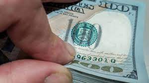 El dólar blue bajó por cuarta rueda consecutiva