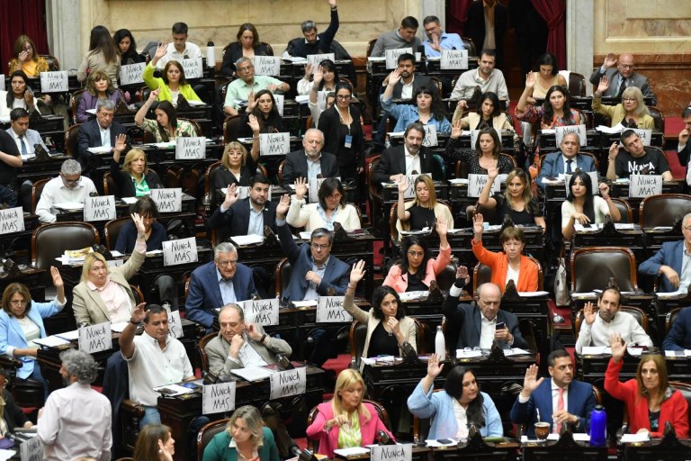 Uno por uno: quiénes son los 130 diputados y 24 senadores electos