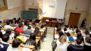 Las carreras universitarias que ya no conviene estudiar según la IA