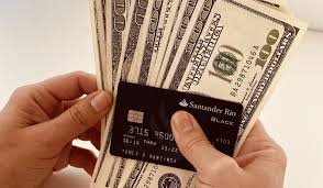 Pagos en dólares: a qué tipo de cambio deberán liquidar los impuestos quienes cobren en divisas