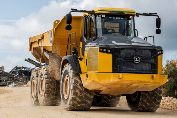 John Deere presentó en Estados Unidos un camión robot