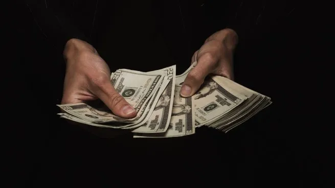 Se profundiza la caída de activos argentinos y se disparó el Riesgo País