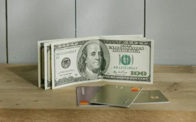 El Banco Central habilitó el pago en dólares con tarjetas de débito y códigos QR a partir de mañana