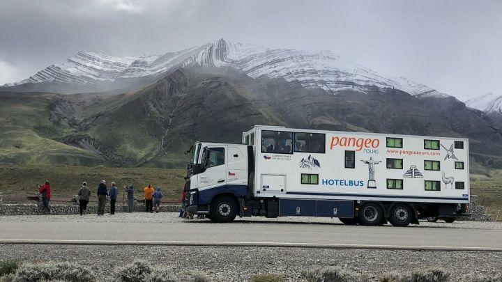 Un motorhome-hotel está recorriendo la Patagonia
