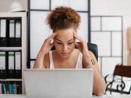 Las mujeres siguen enfrentando mayores dificultades para acceder a empleos de calidad