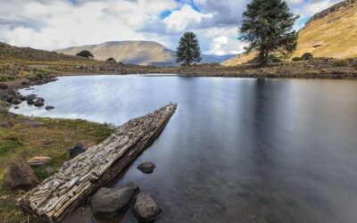 Dónde queda el pueblo de montaña y cuál es la joya oculta que enamora al turista y permite conocer la región haciendo trekking