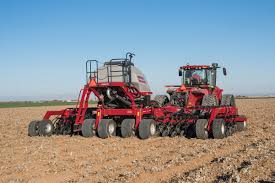 Por el dólar barato, los precios en dólares de las máquinas siguen por la nubes