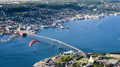 La belleza etérea de Tromsø, un fenómeno donde el sol nunca duerme
