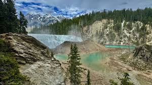 En motorhome: roadtrip por rutas escénicas, montañas y parques nacionales en una de las regiones más espectaculares