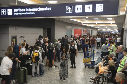 Casi 4 millones de pasajeros viajaron por el país en abril