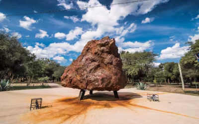 El parque, único en el mundo, donde se ven los meteoritos más grandes