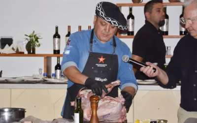 El chivito neuquino, un sabor ancestral que conquista paladares todo el año