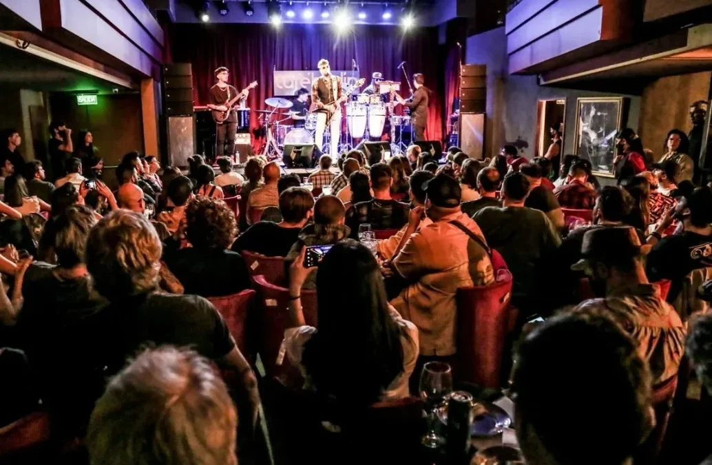 La espectacular guía de los mejores cafés con música en vivo para salir por Buenos Aires