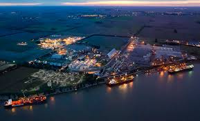 El Gran Rosario es el centro logístico del comercio exterior agroindustrial argentino. De este nodo portuario sale cerca del 80% de los granos que exporta el país