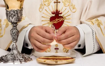 Arzobispo ofrece 7 claves para vivir y celebrar con profundidad la Eucaristía